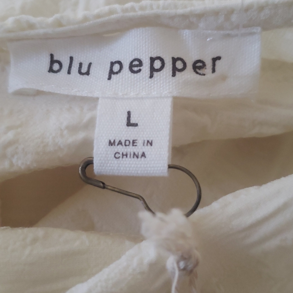 Blu Pepper Textured Ruffle Blouse Top - Picture 9 of 10